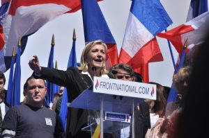 Elezioni Francia: lo spettro Le Pen per un Paese in crisi 1 elezioni francia 2017 le pen