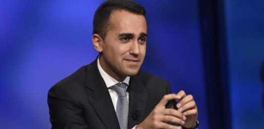 Di Maio: M5S non voterà il Def senza reddito di cittadinanza