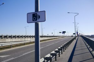 sistema controllo remoto velocità