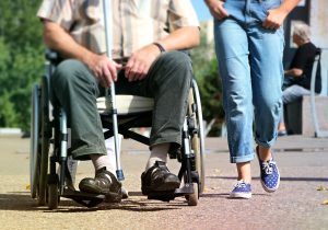 indennita-accompagnamento-2021-a-chi-spetta-importi-domanda