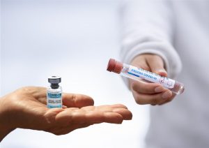 piano vaccini covid priorità