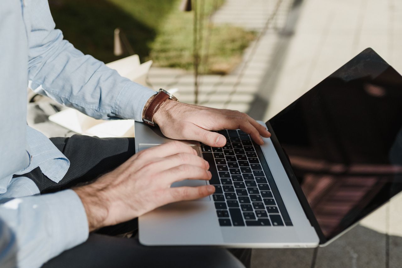 lavoro da remoto in italia regole per assumere lavorare e non solo da Leggioggi.it lavoro da remoto in italia regole per assumere lavorare e non solo